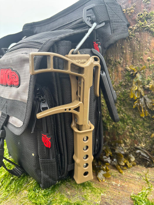 Daiichiseiko Gunplier + Holster